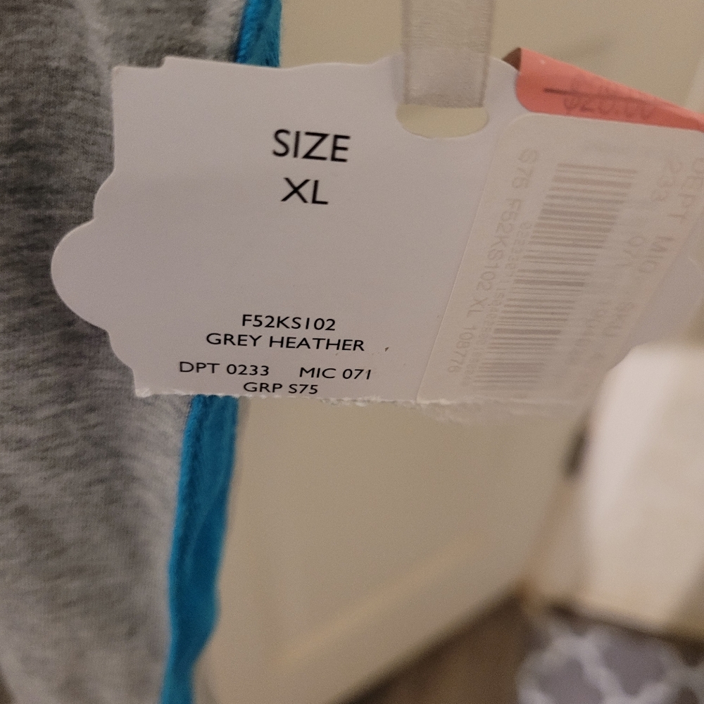 tshirt - Picture 3 of 5